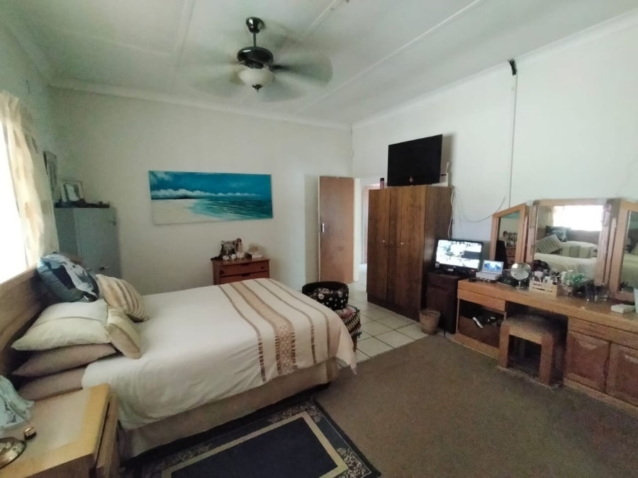 4 Bedroom Property for Sale in Kroondal North West